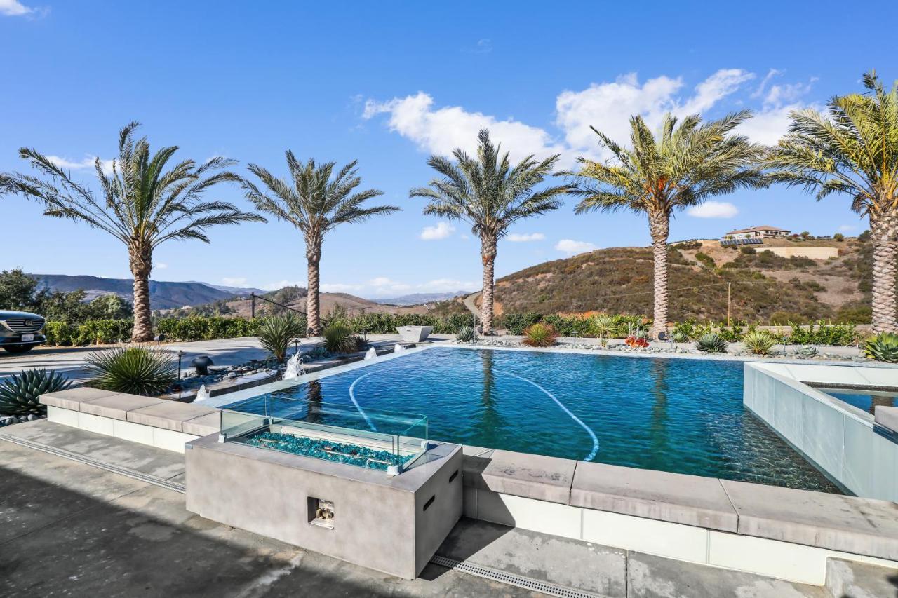 Iron Mansion Private Resort-Event Space 12000 Ft! Temecula Dış mekan fotoğraf