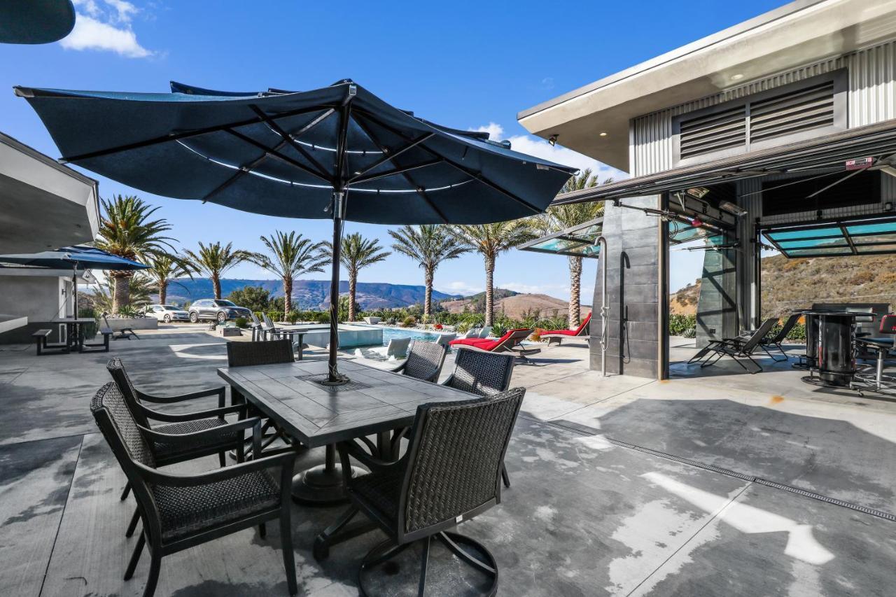 Iron Mansion Private Resort-Event Space 12000 Ft! Temecula Dış mekan fotoğraf