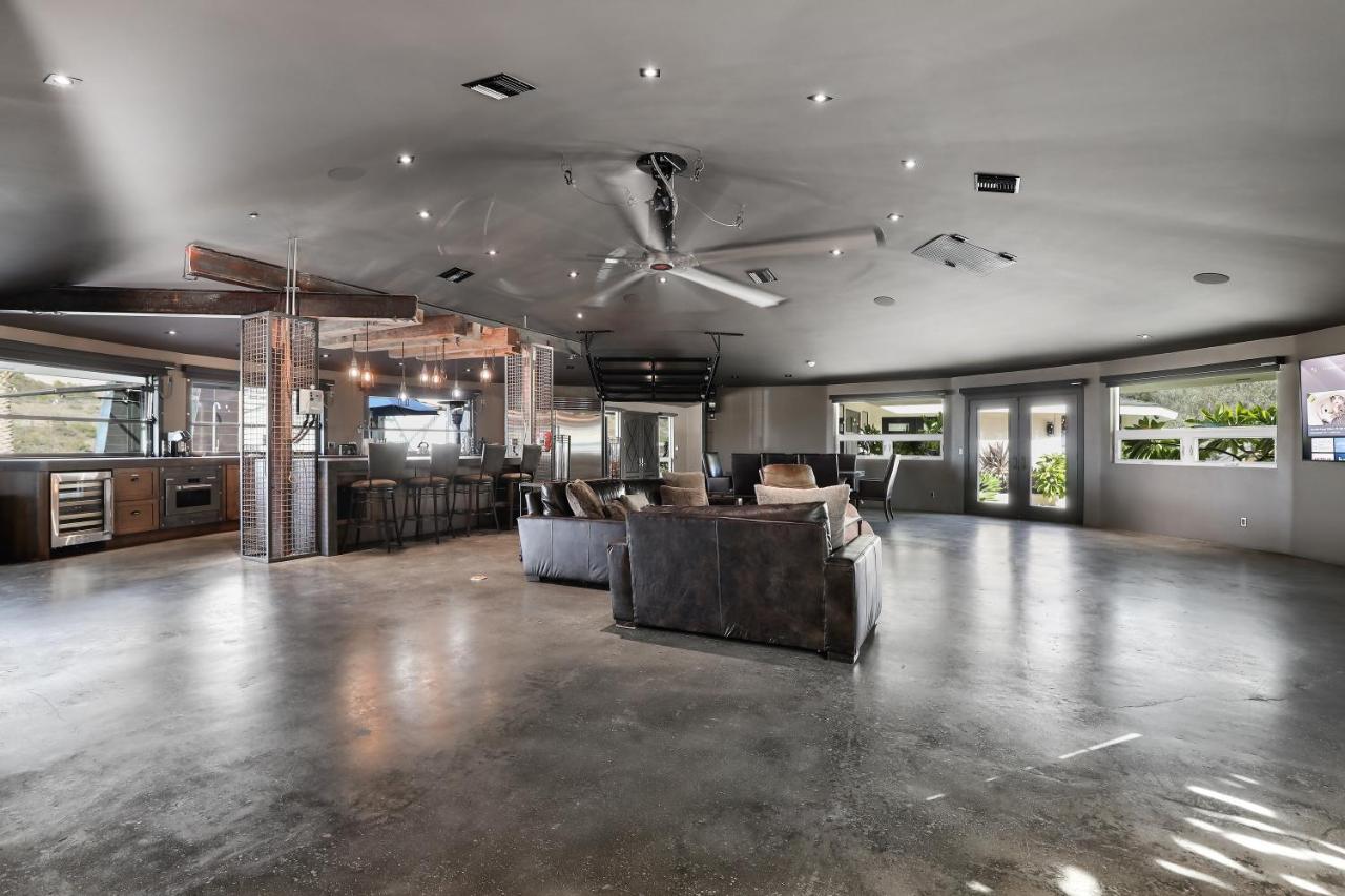 Iron Mansion Private Resort-Event Space 12000 Ft! Temecula Dış mekan fotoğraf